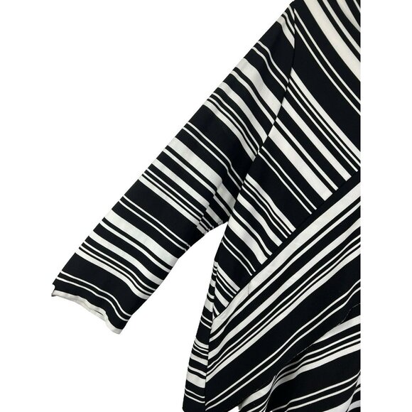 Chicos Tunic Top 3 US XL Black White Mixed Print Layered 3/4 Sleeve Stretch Art - Picture 3 of 6